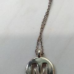 Halskette, gemeldet von IKEA Gent über iLost