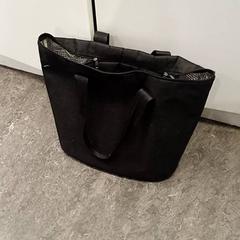 保冷バッグ Zwart がiLostで Qbuzz GD Groningen HS によって報告されました