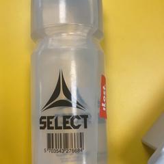 병 White, iLost를 사용하여 MEININGER Hotel Dresden Zentrum에 보고됨