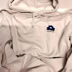 Sudadera Wit, ha sido reportado por Gemeente Puurs-Sint-Amands con iLost