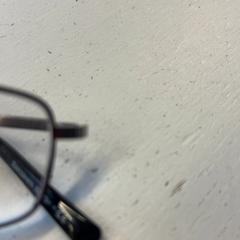 Ulleres, segons ha informat HTM mitjançant iLost