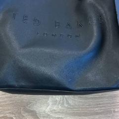 Väska Zwarte tas  "TED BAKER London, rapporterat av RRReis IJssel-Vecht Lelystad med iLost