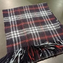 Châle, a été signalé par Padualaan 97 utilisant iLost