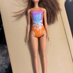 Muñeca Barbie, ha sido reportado por Familie Resort Molenwaard con iLost