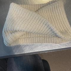 Sjaal Beige, iLost를 사용하여 Burgers' Zoo에 보고됨