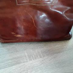 Taška, jak nahlášeno EBS Tramplein pomocí iLost