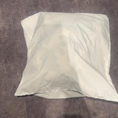 Párna, amint azt Van der Valk Hotel Haarlem az iLost segítségével jelentette.