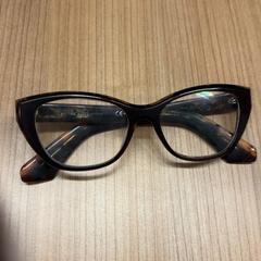 Lunettes, a été signalé par Pathé Spuimarkt utilisant iLost