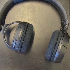 Fejhallgató zwart, amint azt Universiteit Gent - Faculteitsbibliotheek LW az iLost segítségével jelentette.