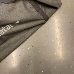 Sack Grijze tas opbergtaa voor kinderbedje oid, gemeldet von Attractie- & Vakantiepark Slagharen über iLost