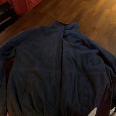 Jacket Sued, zoals gemeld door Club Nyx/Exit Café met iLost