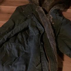 İLost kullanarak Attractie- & Vakantiepark Slagharen tarafından bildirildiği gibi Dış giyim