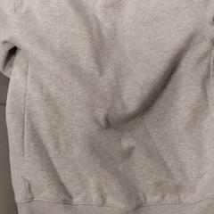 Kleding - vest grijs, segons ha informat Centraal magazijn mitjançant iLost