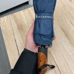 Ombrello Blauw, come riportato da Pathé Delft utilizzando iLost