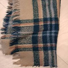 Scarf ecga, as reported by IKEA Lyon Grand Parilly using iLost