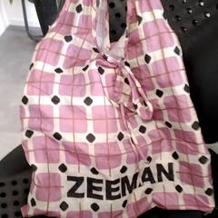 Borsa, come riportato da Arriva Infoshop Enschede utilizzando iLost