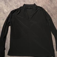 Chemisier, a été signalé par Van der Valk Hotel Haarlem utilisant iLost