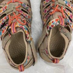 Des chaussures, a été signalé par IKEA新三郷 utilisant iLost