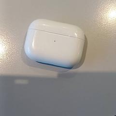 Oortjes Apple Wit, amint azt Padualaan 97 az iLost segítségével jelentette.