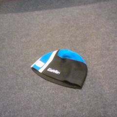 قبعة صغيرة، كما تم الإبلاغ عنه بواسطة SnowWorld Landgraaf عبر iLost