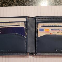 Zwarte portemonnee, iLost-i jakinarazi zaion moduan