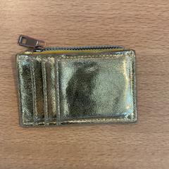 지갑 Cunha dos reis borges ey, iLost를 사용하여 Gemeente Amsterdam에 보고됨