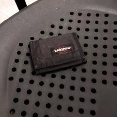 Cartera Klaassen, segons ha informat Arriva Infoshop Enschede mitjançant iLost