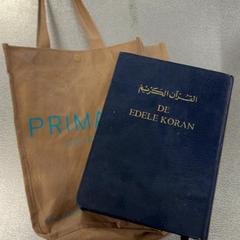 Buch, gemeldet von IKEA Haarlem über iLost