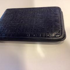 Pasjeshouder Op naam van Janse-de ronde bresser, segons ha informat Gemeente Amsterdam mitjançant iLost