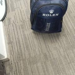 حقائب حمل وحقائب اليد أسود، كما تم الإبلاغ عنه بواسطة محطة الرياض (الرياض) عبر iLost