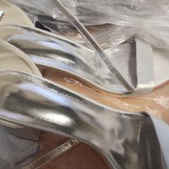 Damesko, som rapportert av The Dominican ved bruk av iLost