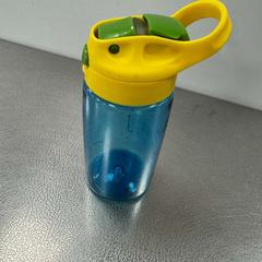 Botella, segundo informou IKEA Praha – Zličín usando iLost