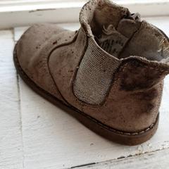 Schuh Grijs, gemeldet von DierenPark Amersfoort über iLost