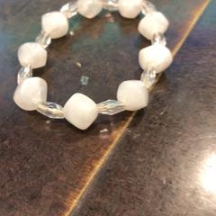 Armband, rapporterat av Internationaal Theater Amsterdam med iLost