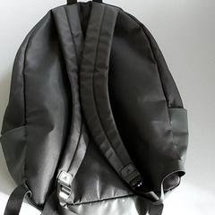 Batoh, jak nahlášeno Regio Limburg - Leuven pomocí iLost