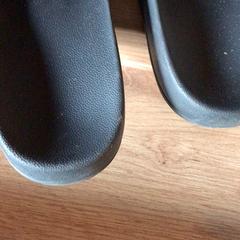 Slippers, zoals gemeld door Attractie- & Vakantiepark Slagharen met iLost