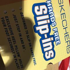 İLost kullanarak Designer Outlet Roermond tarafından bildirildiği gibi Purchase skechers