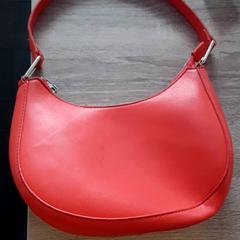 Bag, som rapportert av EBS Tramplein ved bruk av iLost