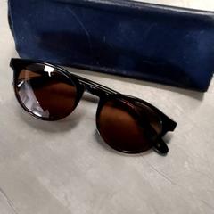 Glasögonfodral met zonnebril, rapporterat av Arriva Friesland / Groningen med iLost