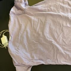Câble de charge & Tshirt charing, a été signalé par MEININGER Hotel Dresden Zentrum utilisant iLost