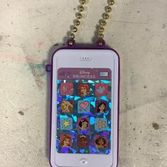 Toy telefoon, as reported by Artis using iLost