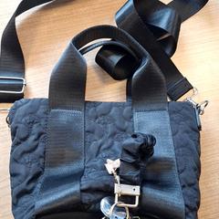 Tasche Rustveld, gemeldet von Qbuzz DMG über iLost