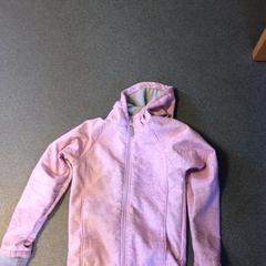 Roze vest, as reported by Dolfinarium using iLost