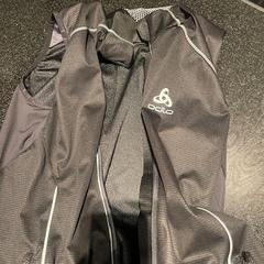 Jaqueta Zwart, segons ha informat Hotel Van der Valk Harderwijk op de Veluwe mitjançant iLost