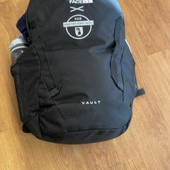 Poltsa Stammherr, gisa salatu by GVB iLost erabiliz