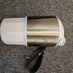 Cunca de café, segundo informou Ramada by Wyndham Amsterdam Airport Schiphol usando iLost