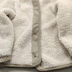 Genser Beige vest, som rapportert av IKEA Amsterdam ved bruk av iLost