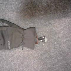 Rukavice, jak nahlášeno SnowWorld Landgraaf pomocí iLost