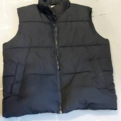 Kleding - Vest mouwloos, jak nahlášeno Centraal magazijn pomocí iLost