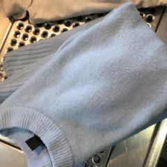 Sweater Hellblau und weiß, as reported by MEININGER Hotel Berlin Alexanderplatz using iLost